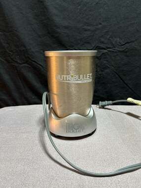 NutriBullet NB-201 Pro 900 Series Personal Blender Replacement Base Only Silver